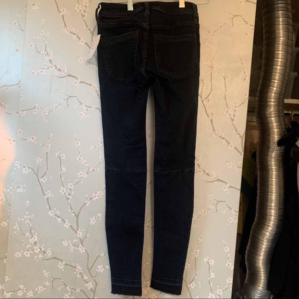 FREE People Ivy Midrise Skinny Jeans 24 frayed hem - Picture 7 of 10